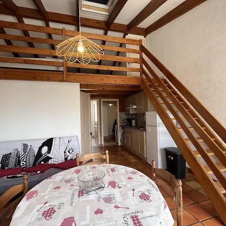 Maison Rénovée 4 Pers à 350m Avec Jardin Et Parking - Fr-1-246a-129 Appartement
