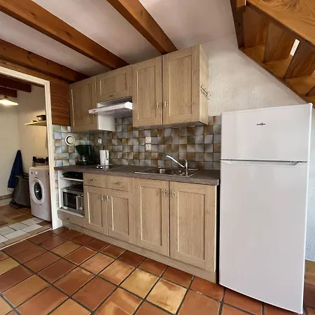 Maison Rénovée 4 Pers à 350m Avec Jardin Et Parking - Fr-1-246a-129 Appartement *